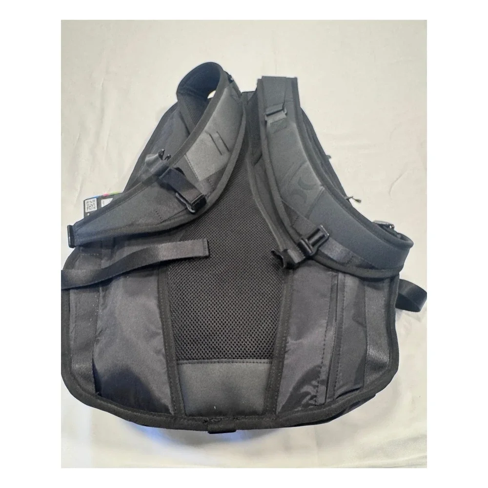 NEW Hurley Protect Travel Mens Backpack 21